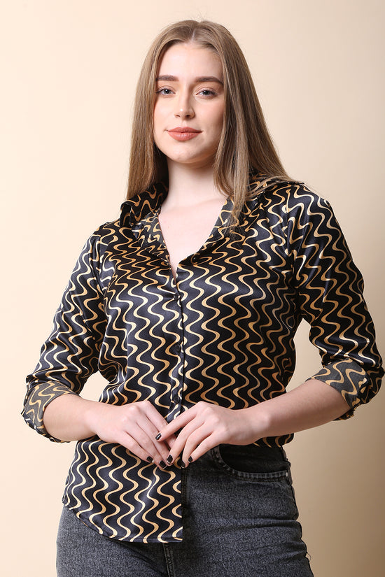 Black Wavy Geometric Print